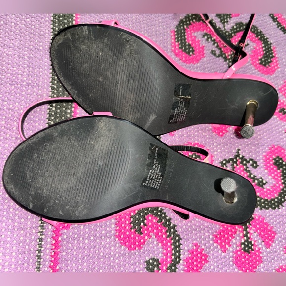 Neon Pumps - Picture 4 of 4